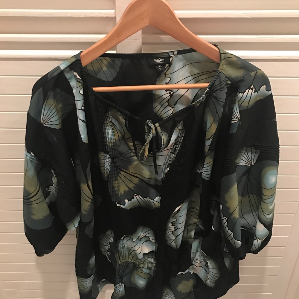 Floral top